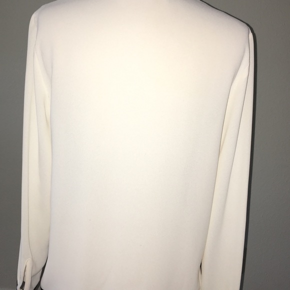 Zara Flowing Shirt with Contrasting Trims - Picture 6 of 8
